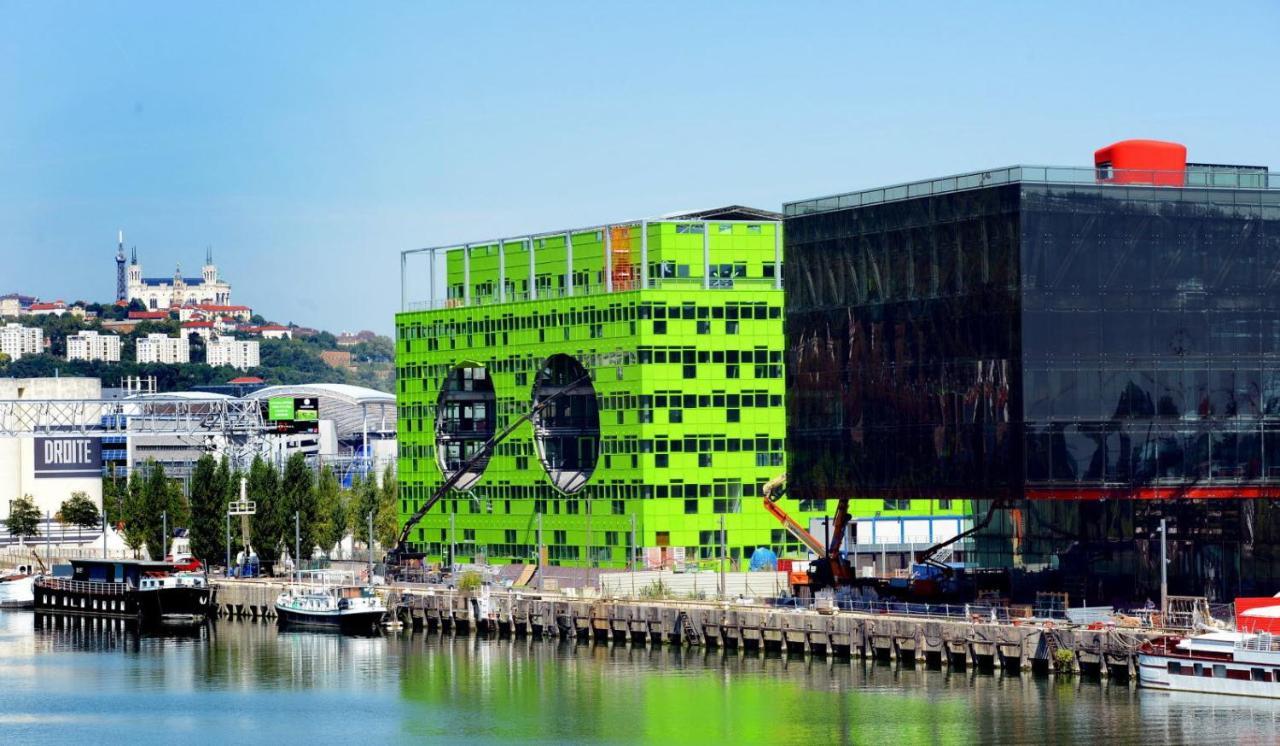 Lyon Confluence - Duplex Au Calme Avec Parking Prive En Option Appartement Buitenkant foto