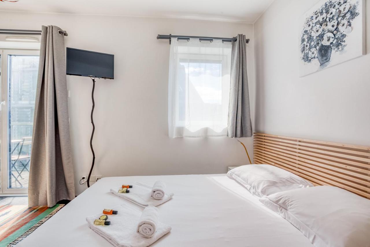 Lyon Confluence - Duplex Au Calme Avec Parking Prive En Option Appartement Buitenkant foto